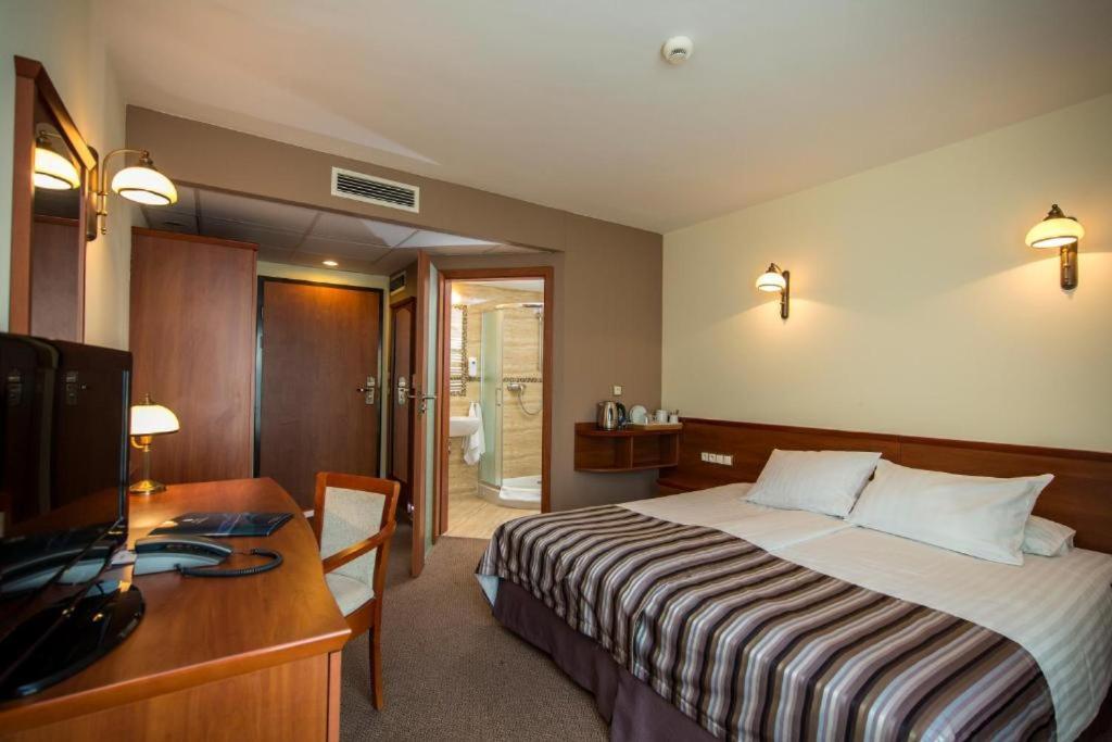 Hotel Great Polonia Conrad Krakow Exterior photo